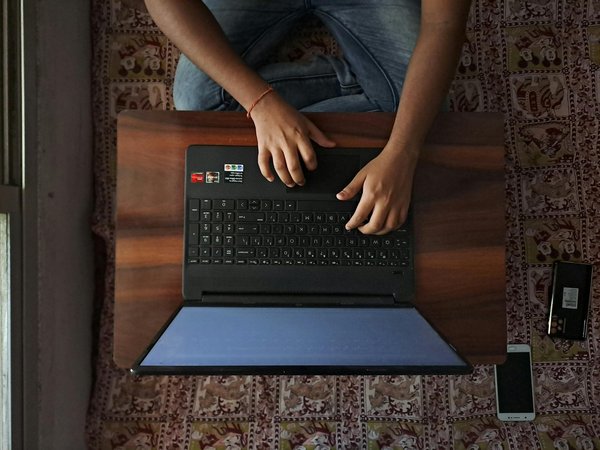 How can you prepare a traditional Welsh rarebit with a modern twist?